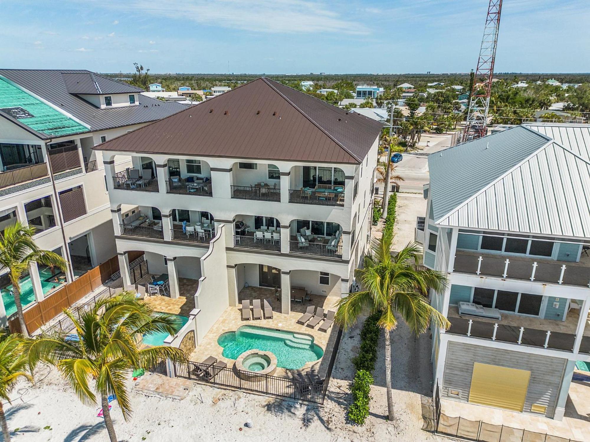 Villa Gulf-Front 10Br Estate: Private Pools, Spas, Views Fort Myers Beach Exterior foto